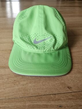 Nike Featherlight Dri-Fit Hat Ghost Green Unisex Aerobill Perforated Running